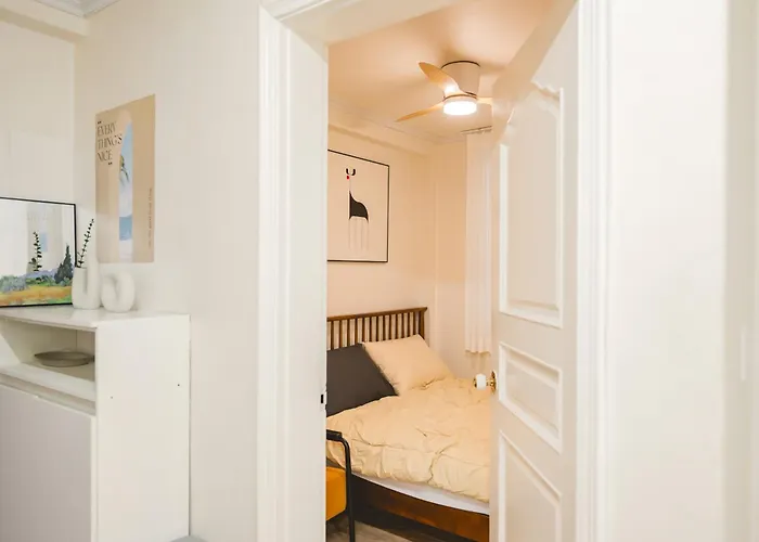 Wooden Breeze, Near Olympic Park, 1 Min Walk From The Subway Station * 首爾