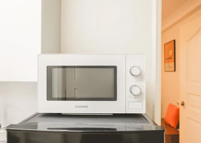 Wooden Breeze, Near Olympic Park, 1 Min Walk From The Subway Station