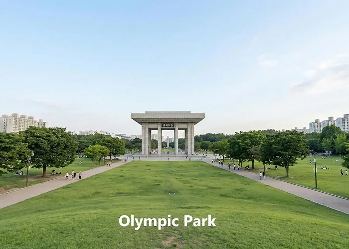 Wooden Breeze, Near Olympic Park, 1 Min Walk From The Subway Station 首爾